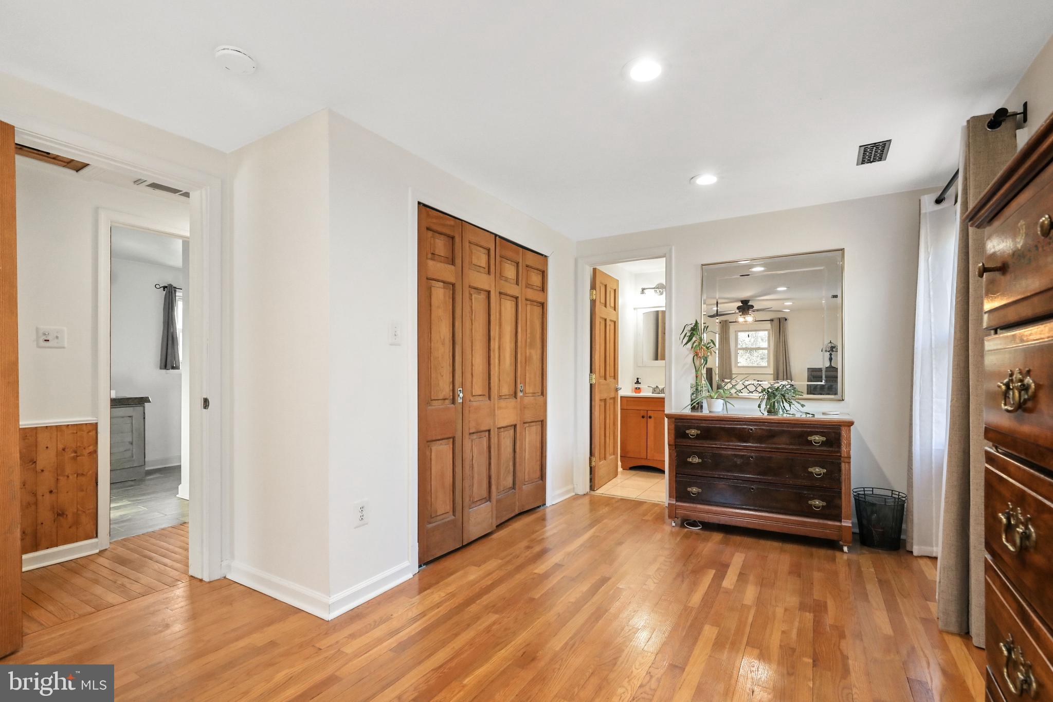 94 Skeet Road Medford, NJ 08055 - Photo 16 of 34 Openess