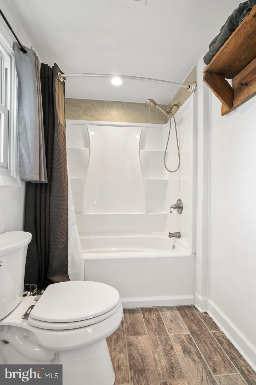94 Skeet Road Medford, NJ 08055 - Photo 17 of 34 Bathroom