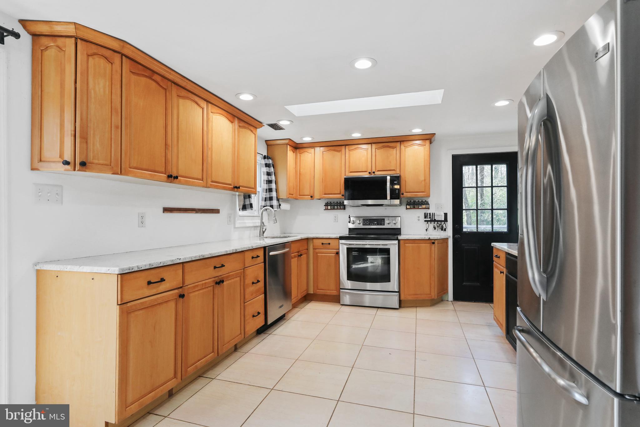 94 Skeet Road Medford, NJ 08055 - Photo 9 of 34 Kitchen