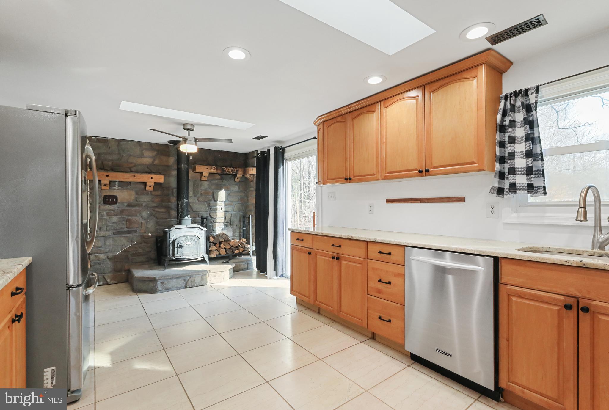 94 Skeet Road Medford, NJ 08055 - Photo 10 of 34 Kitchen