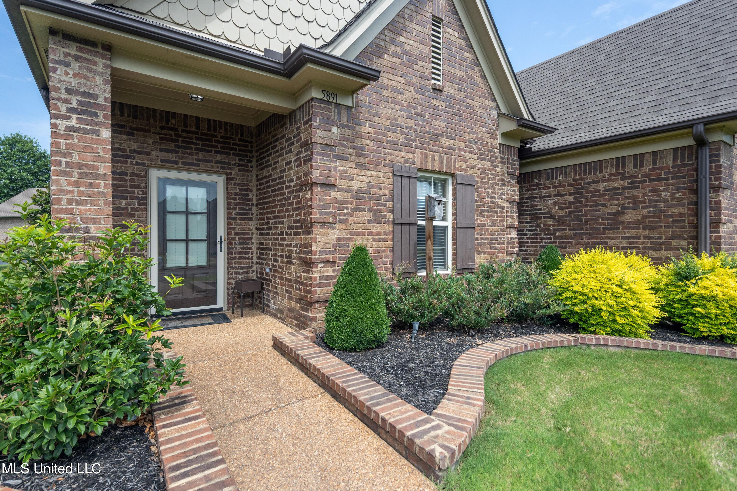 5891 Foxdale Loop Southaven, MS 38672 - Photo 20 of 24 09-FoxdaleLoop-40-26