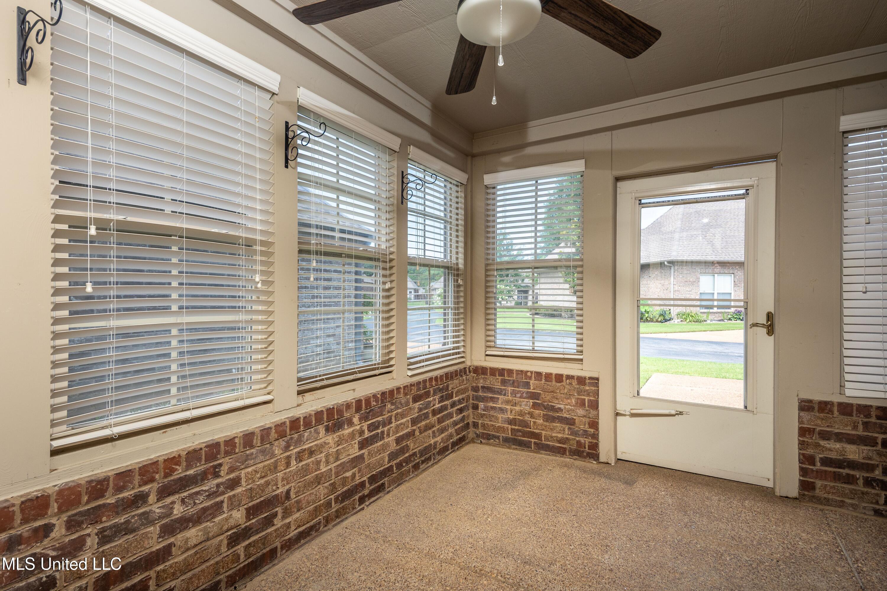 5891 Foxdale Loop Southaven, MS 38672 - Photo 23 of 28 05-FoxdaleLoop-5-2