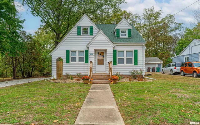 $129,900 | 1721 West Gilbert Avenue, Peoria, IL 61604