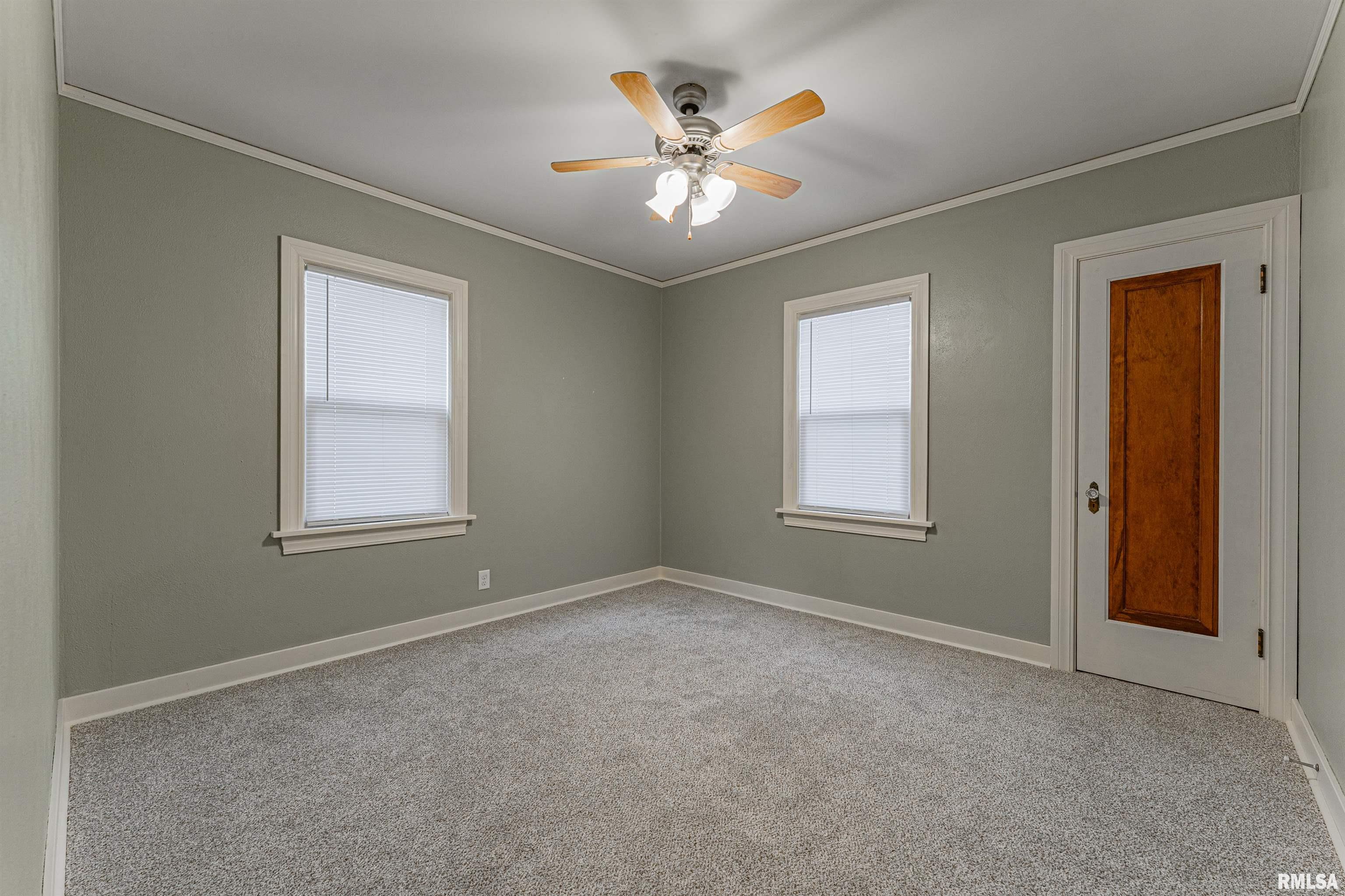 1721 West Gilbert Avenue Peoria, IL 61604 - Photo 13 of 36