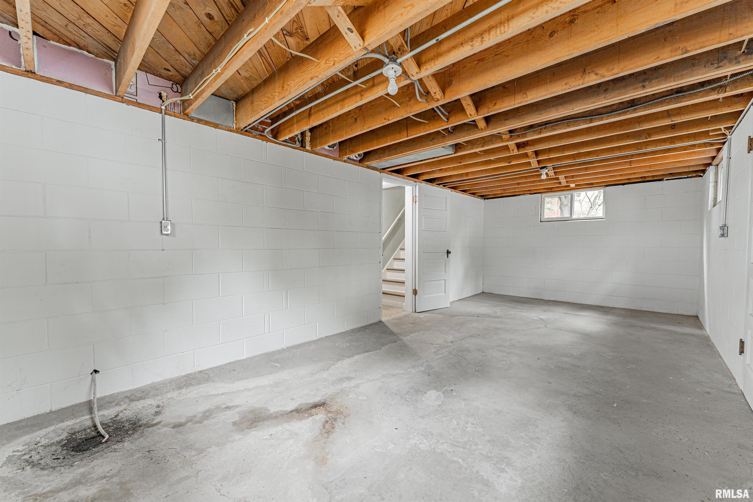 1721 West Gilbert Avenue Peoria, IL 61604 - Photo 31 of 36