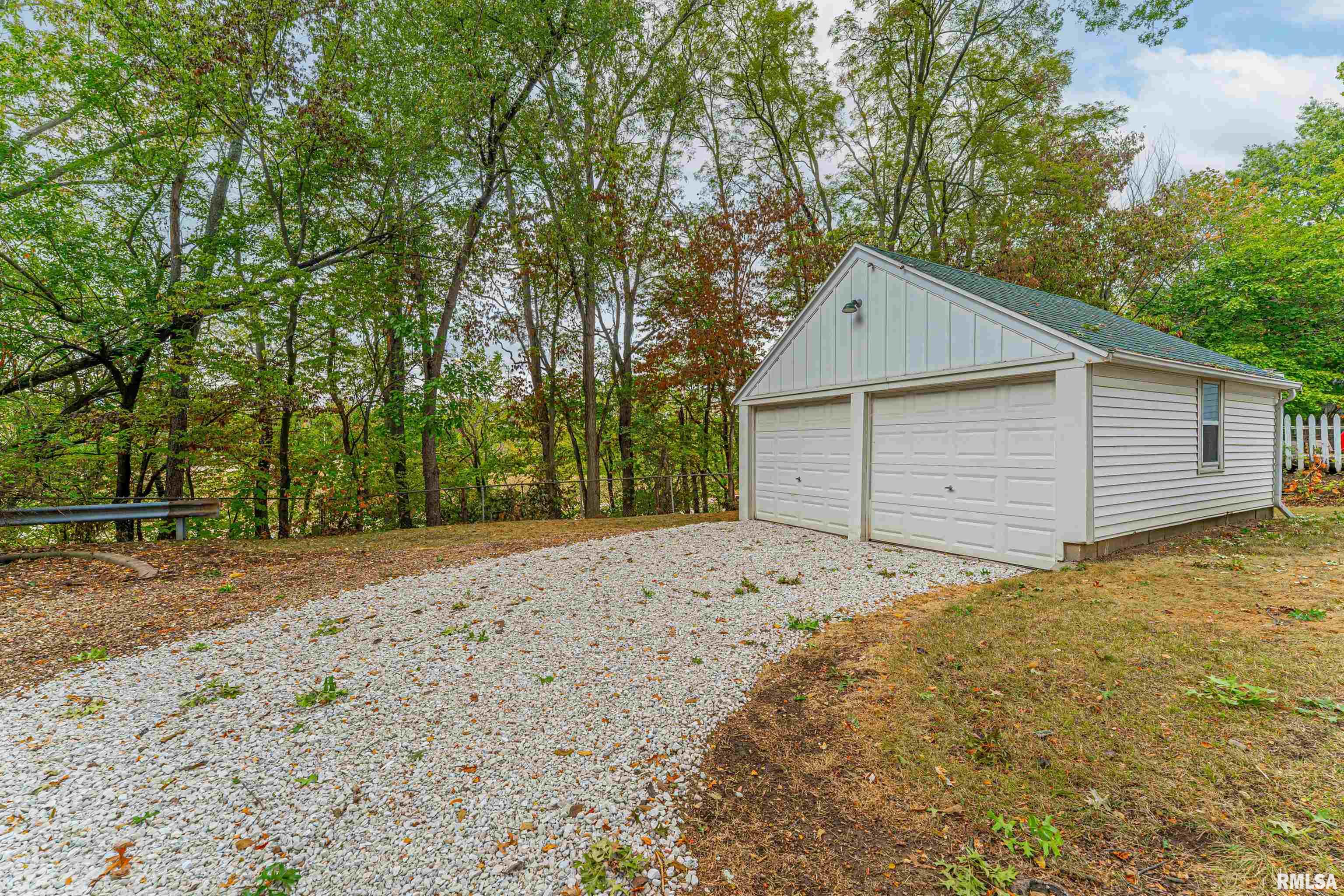 1721 West Gilbert Avenue Peoria, IL 61604 - Photo 33 of 36