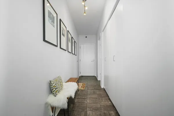 $500,000 | 330 North Jefferson Street, Unit 1805, Chicago, IL 60661
