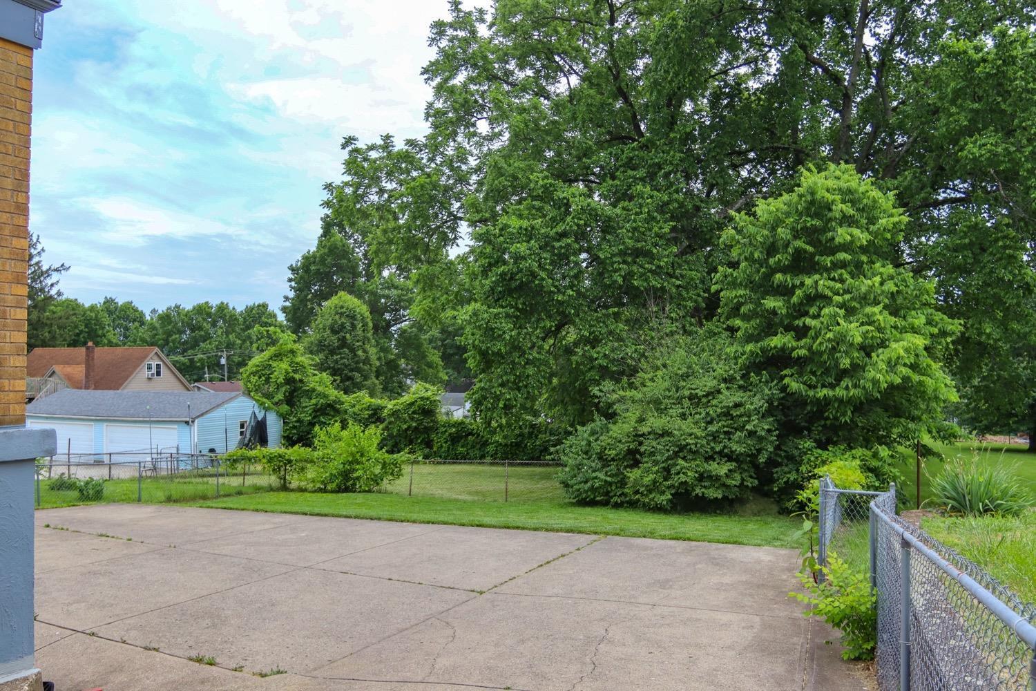 511 West North Bend Road Cincinnati, OH 45224 - Photo 27 of 28