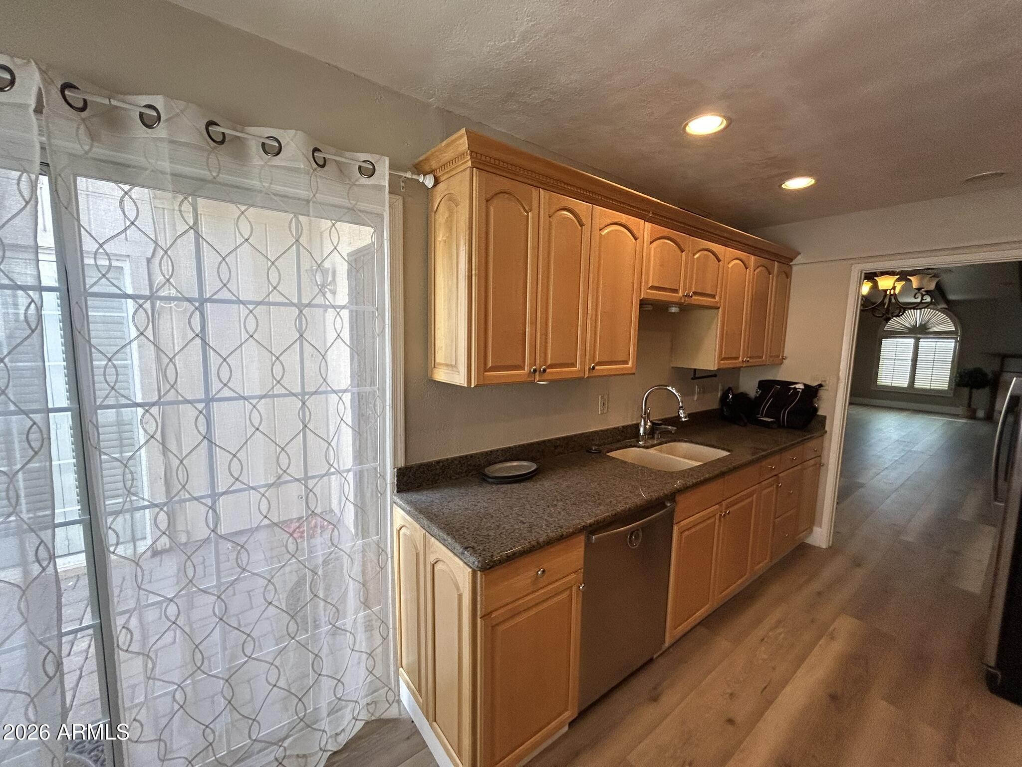 5100 North Miller Road, Unit 11 Scottsdale, AZ 85250 - Photo 16 of 43 d kitchen2