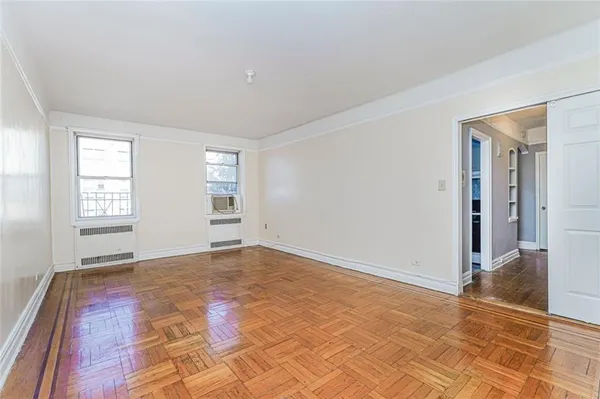 $329,998 | 100 Avenue P, Unit 4K | Gravesend