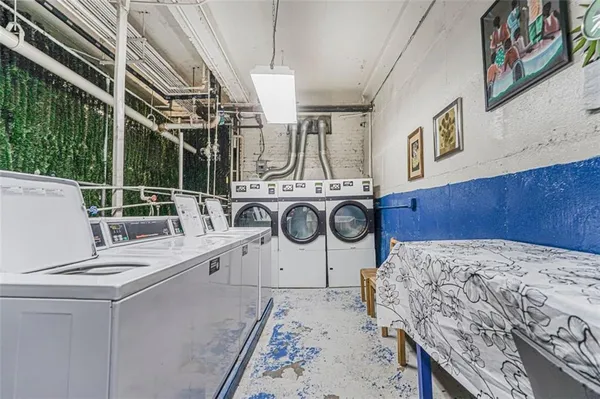 $329,998 | 100 Avenue P, Unit 4K | Gravesend