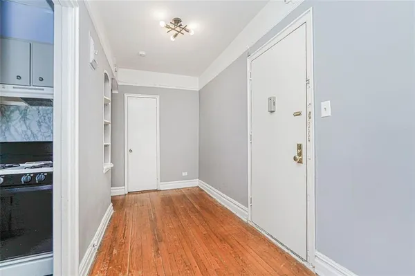 $329,998 | 100 Avenue P, Unit 4K | Gravesend