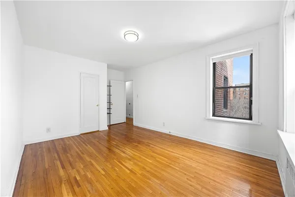 $440,000 | 1180 Ocean Parkway, Unit 4E | Midwood