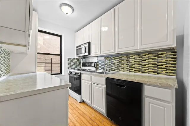 $440,000 | 1180 Ocean Parkway, Unit 4E | Midwood