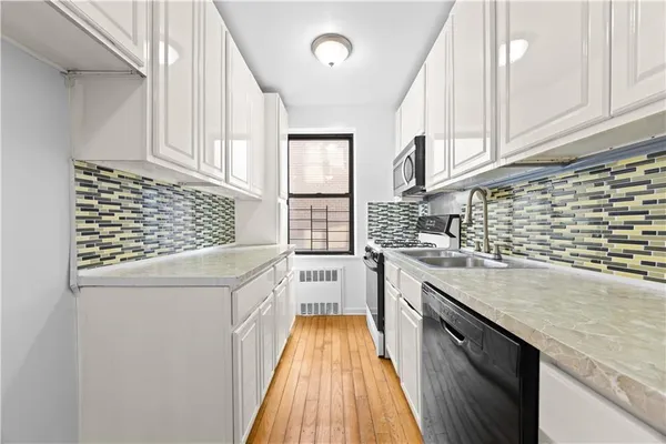 $440,000 | 1180 Ocean Parkway, Unit 4E | Midwood