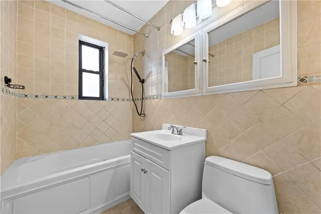 $440,000 | 1180 Ocean Parkway, Unit 4E | Midwood