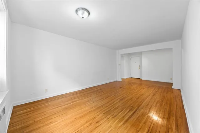 $440,000 | 1180 Ocean Parkway, Unit 4E | Midwood