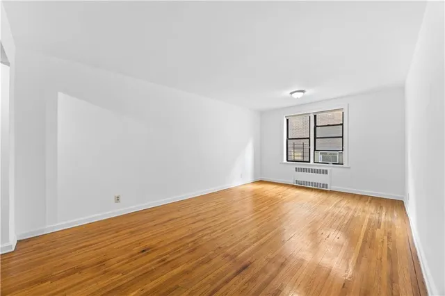 $440,000 | 1180 Ocean Parkway, Unit 4E | Midwood