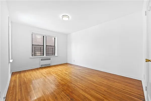 $440,000 | 1180 Ocean Parkway, Unit 4E | Midwood