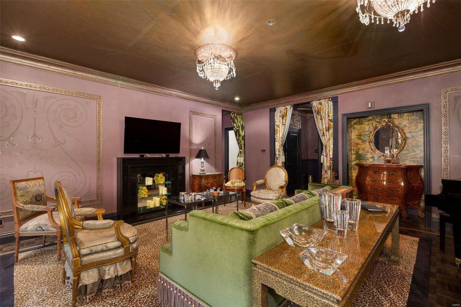 816 South Hanley Road, Unit 5B Clayton, MO 63105 - Photo 13 of 40 Gallery Image 13