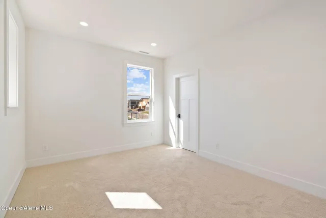 $1,100,000 | 3494 Blaze Loop, Post Falls, ID 83854