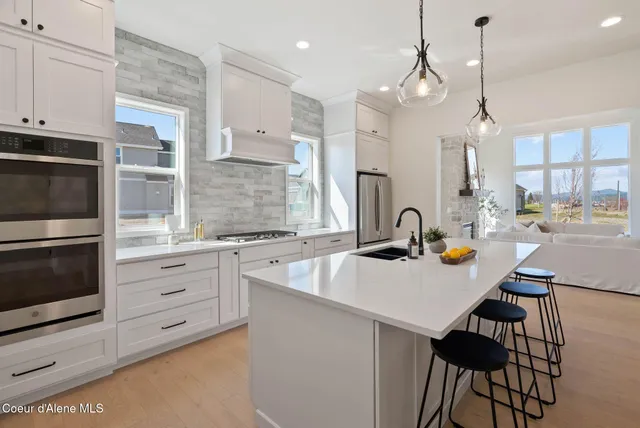 $1,100,000 | 3494 Blaze Loop, Post Falls, ID 83854