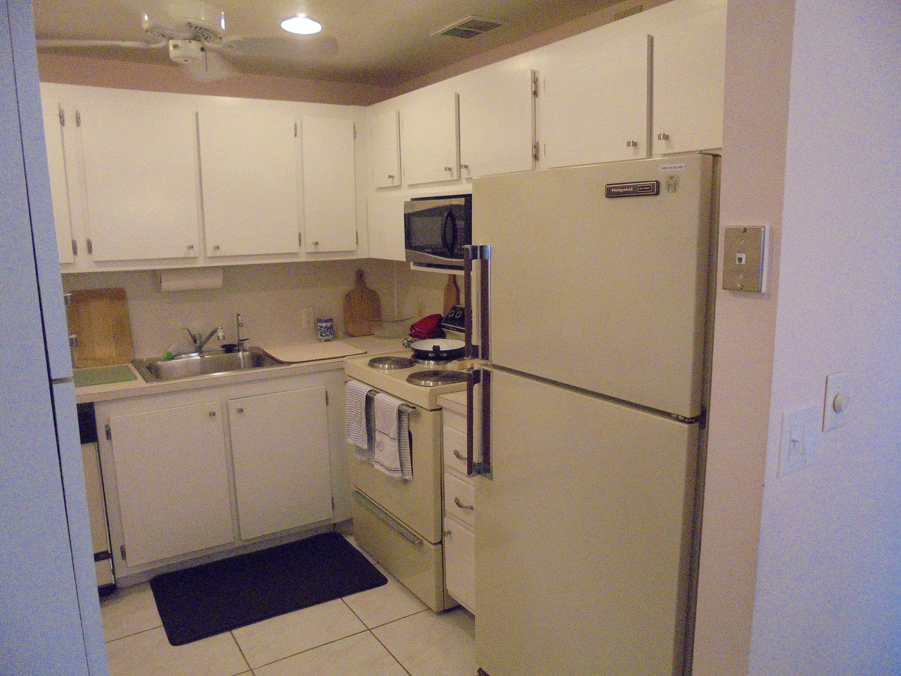 12 A Preston A, Unit 12A Boca Raton, FL 33434 - Photo 3 of 17 014