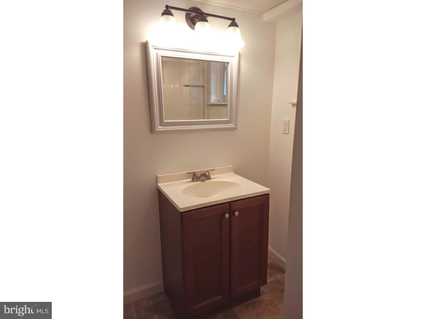 999 Rocklynn Road Springfield, PA 19064 - Photo 22 of 25 Bathroom