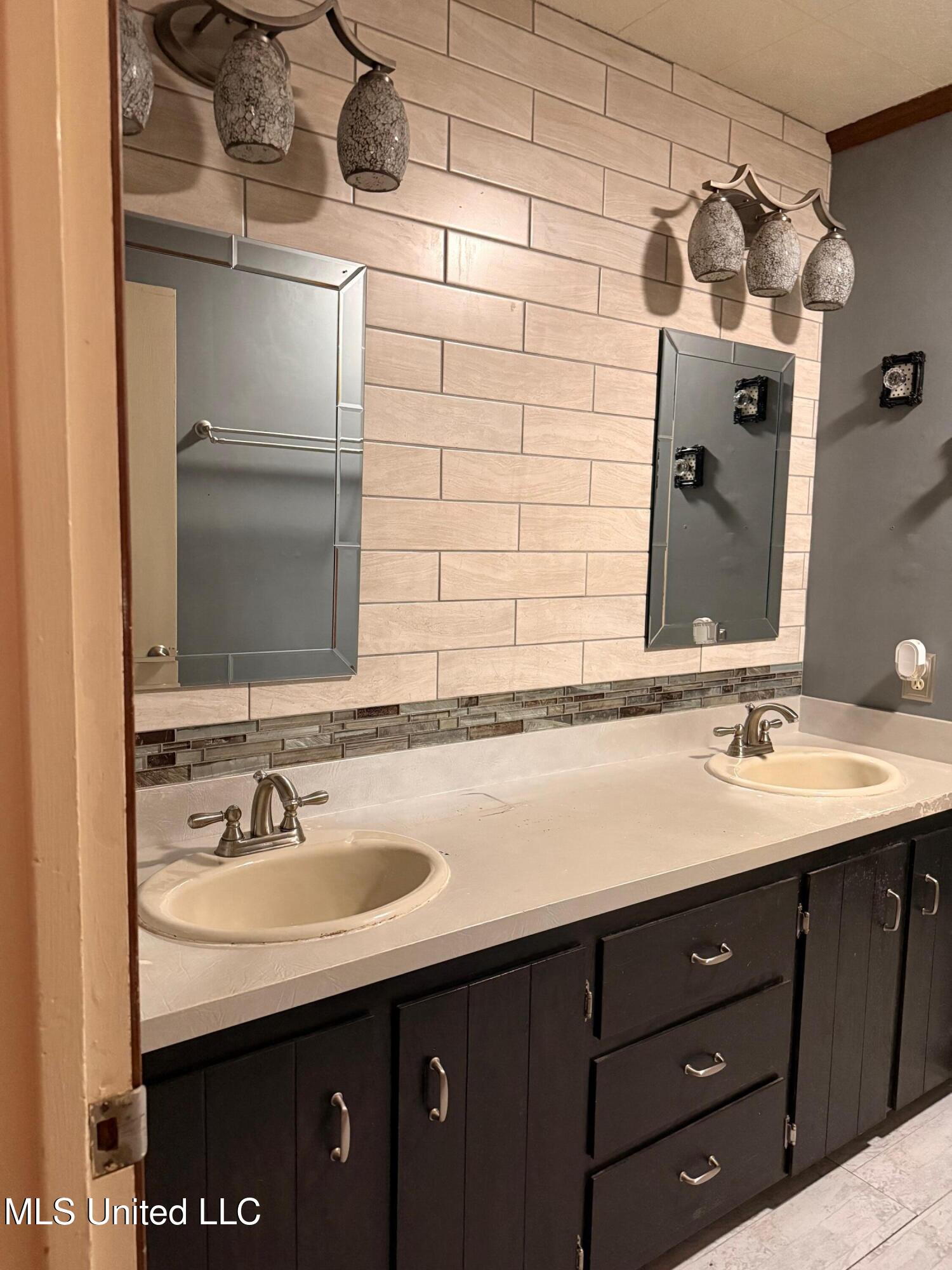 175 Highway 556 Meadville, MS 39653 - Photo 14 of 30 IMG_8291