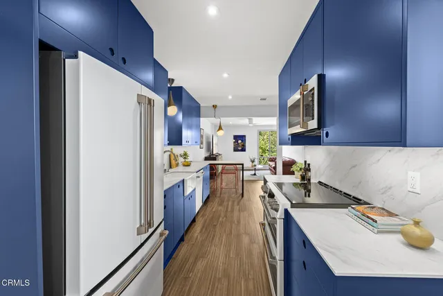 $895,000 | 125 West Mountain Street, Unit 314, Glendale, CA 91202