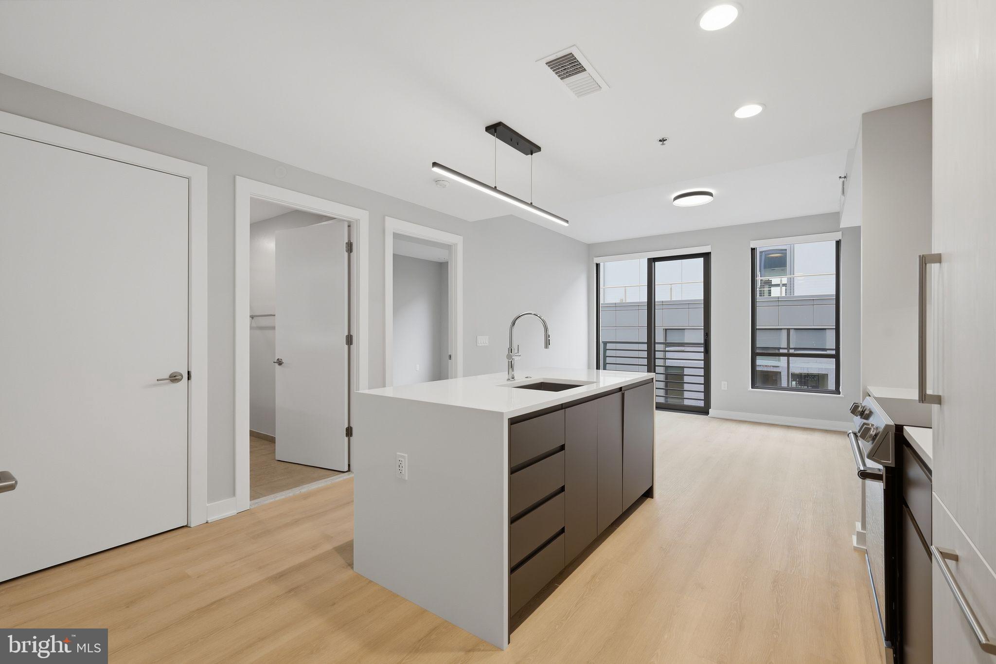 950 3rd Street Northwest, Unit 1007 Washington, DC 20001 - Photo 23 of 31