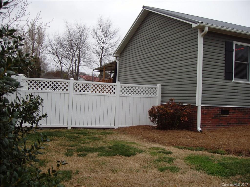 722 McDaniel Road Kings Mountain, NC 28086 - Photo 2 of 22 Gallery Image 2