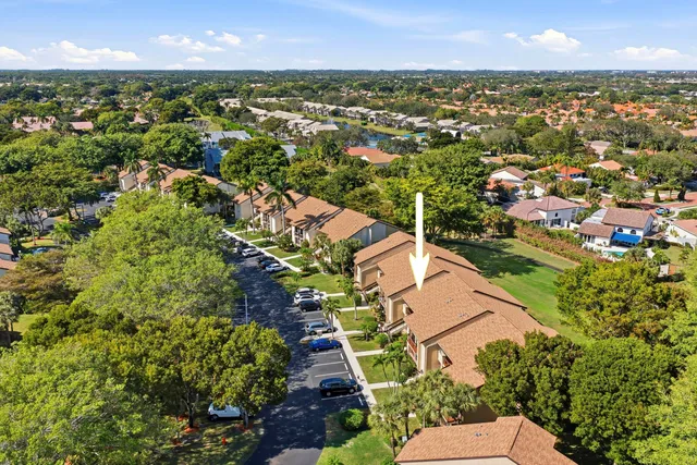 $240,000 | 5121 Oakhill Lane, Unit 423, Delray Beach, FL 33484