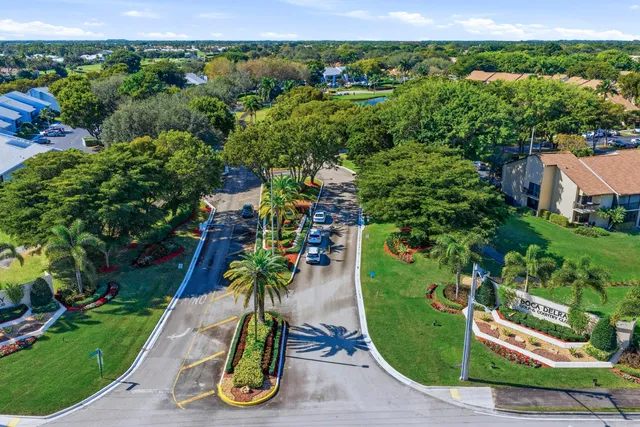 $240,000 | 5121 Oakhill Lane, Unit 423, Delray Beach, FL 33484