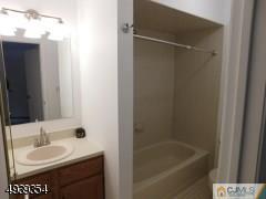 7 Sycamore Road Middlesex, NJ 08846 - Photo 15 of 17 Gallery Image 15