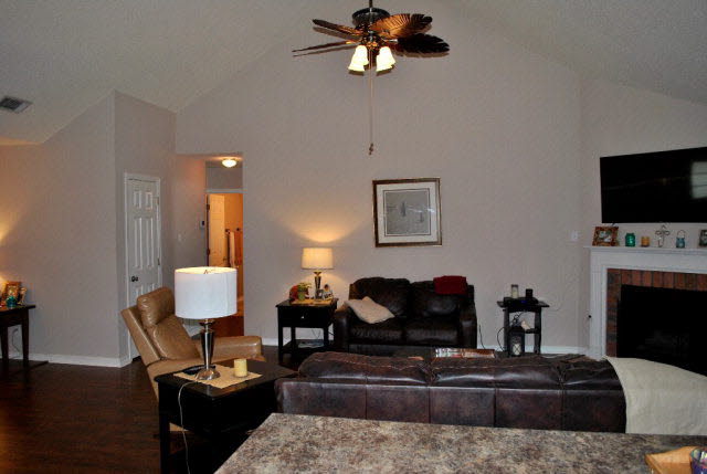 7060 Highpointe Place West Daphne, AL 36527 - Photo 9 of 29 Living Room