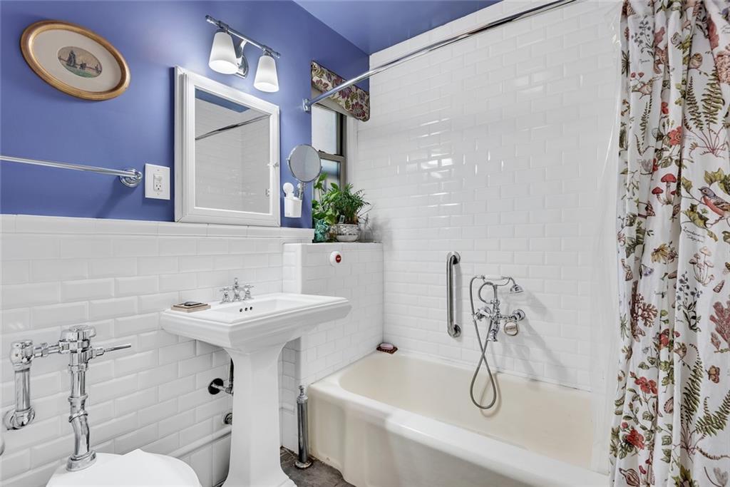 9281 Shore Road, Unit 325 Brooklyn, NY 11209 - Photo 7 of 14 Gallery Image 7