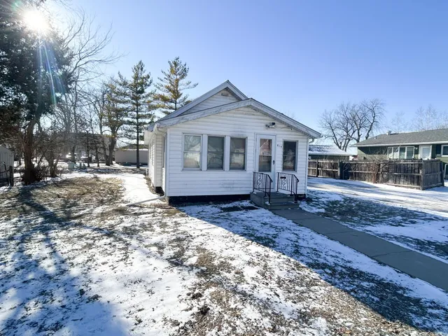 $180,000 | 819 11th Street, Worthington, MN 56187