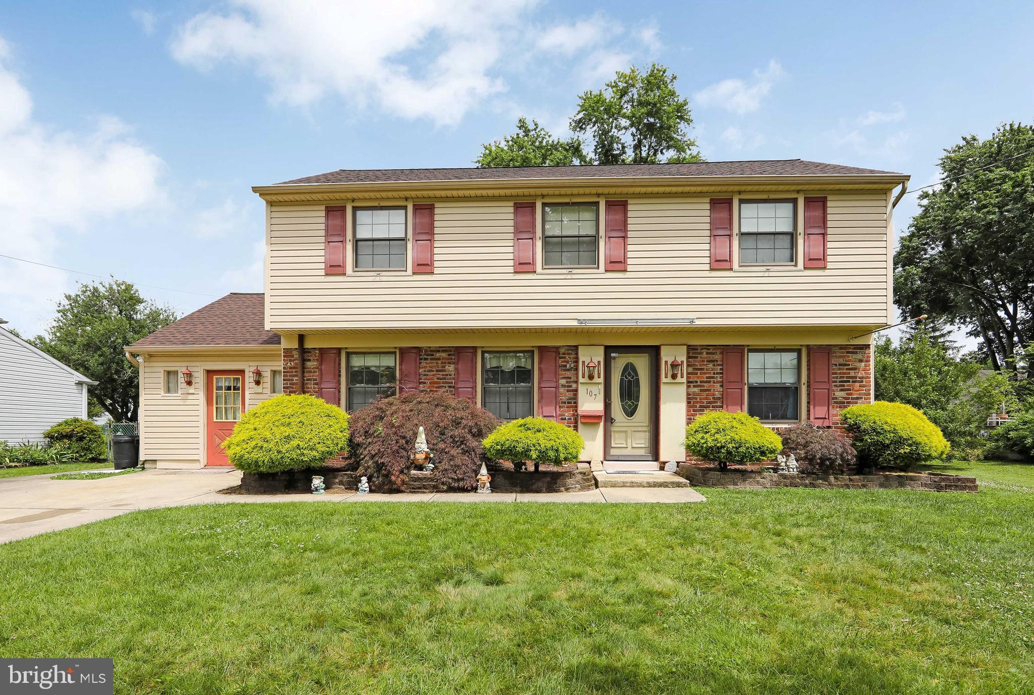 107 Meadowlark Road Stratford, NJ 08084 - Photo 1 of 34