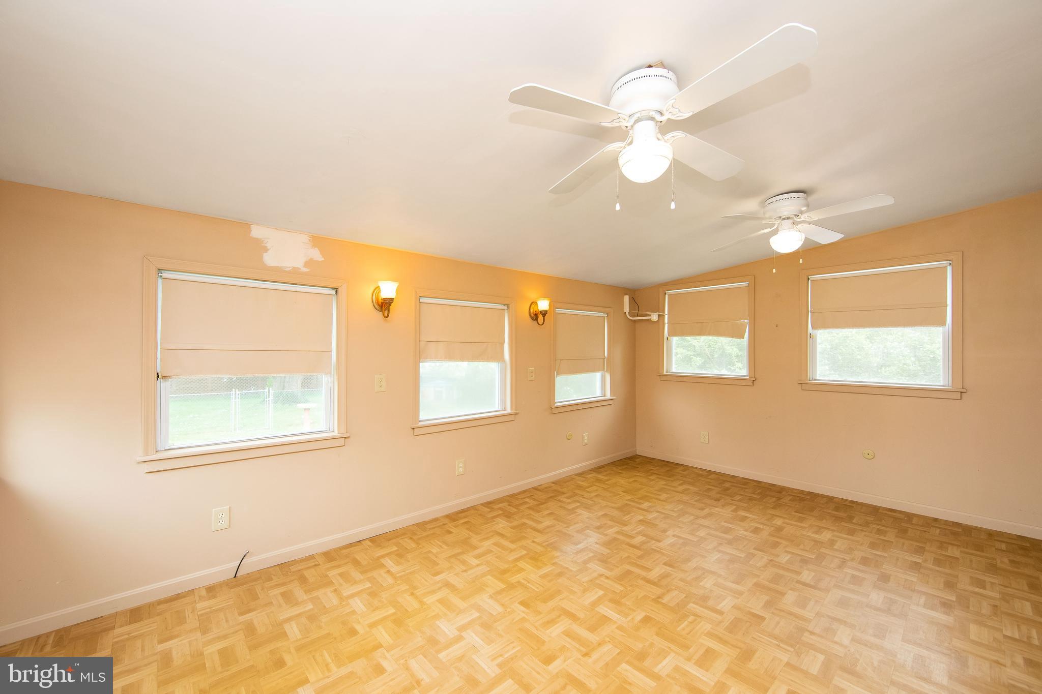 107 Meadowlark Road Stratford, NJ 08084 - Photo 12 of 34