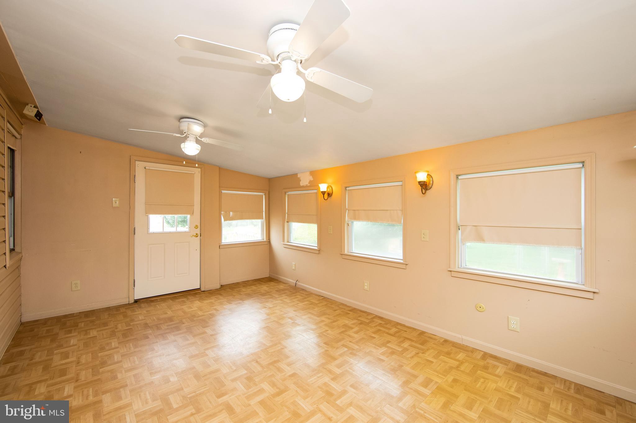 107 Meadowlark Road Stratford, NJ 08084 - Photo 13 of 34