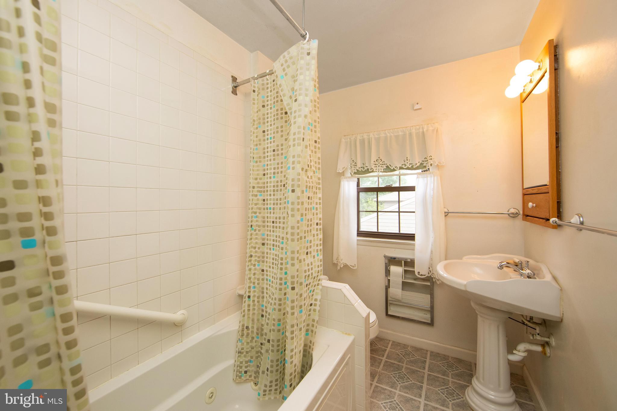 107 Meadowlark Road Stratford, NJ 08084 - Photo 27 of 34