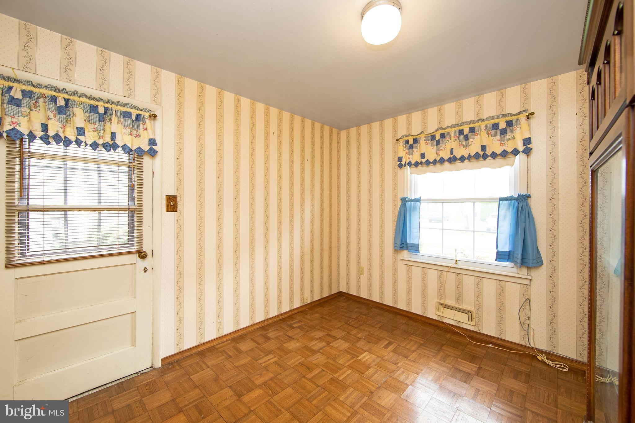 107 Meadowlark Road Stratford, NJ 08084 - Photo 3 of 34