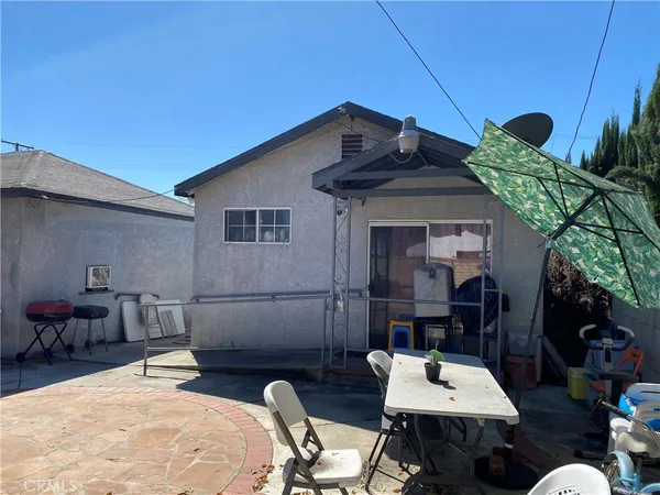 $679,000 | 3165 Oakwood Avenue, Lynwood, CA 90262