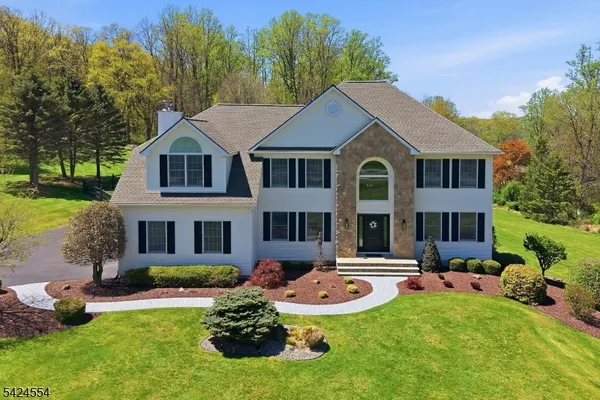 $949,000 | 1 Samantha Lane, Califon, NJ 07830