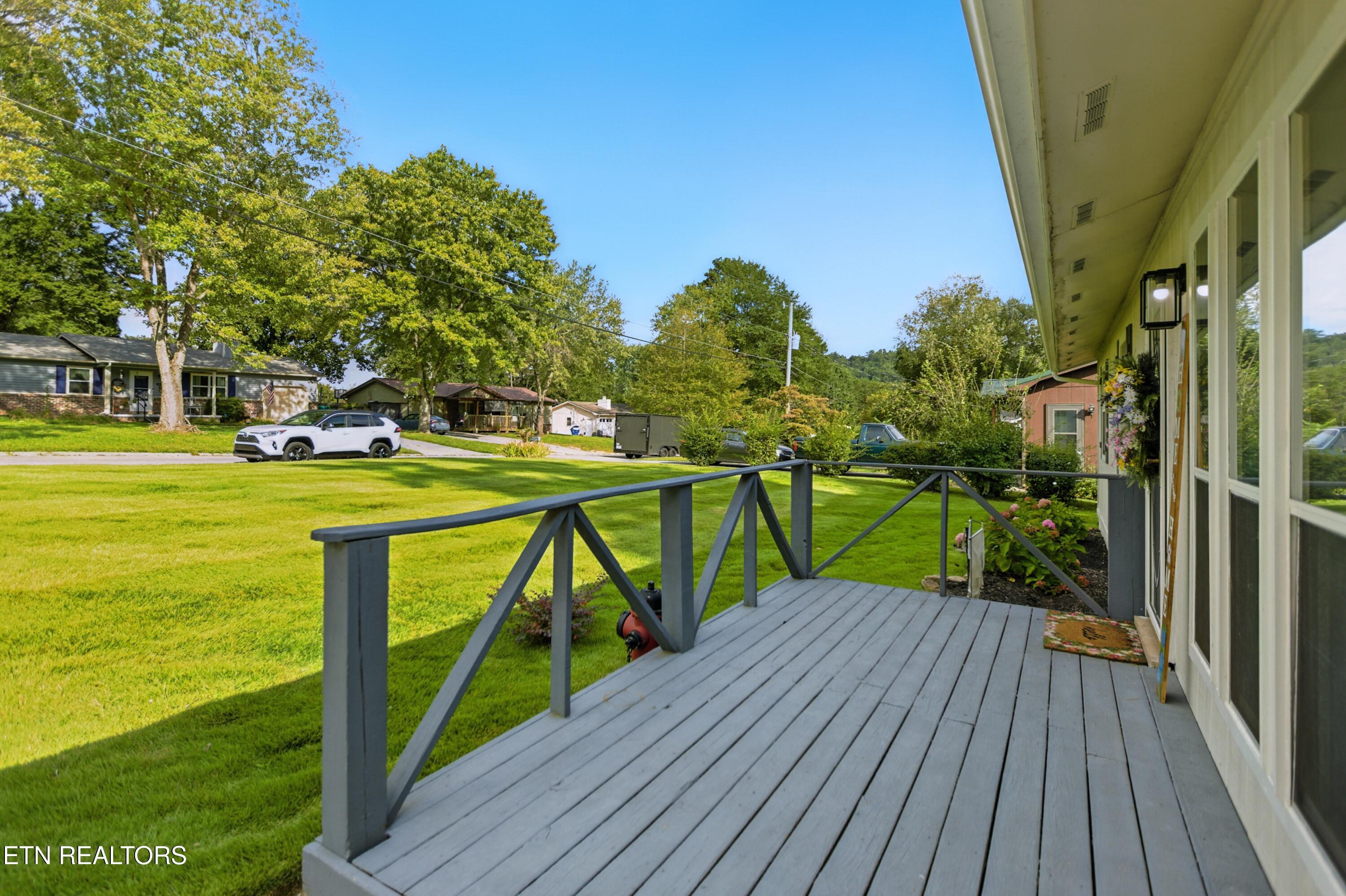 6529 Cedarbreeze Road Knoxville, TN 37918 - Photo 27 of 37 5