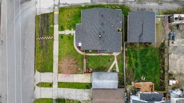 $399,950 | 1216 South 37th Street, Tacoma, WA 98418