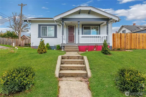 $399,950 | 1216 South 37th Street, Tacoma, WA 98418