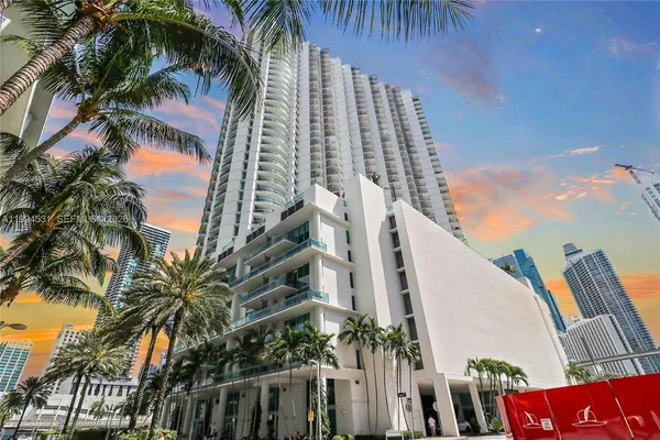$395,000 | 350 South Miami Avenue, Unit 4110, Miami, FL 33130