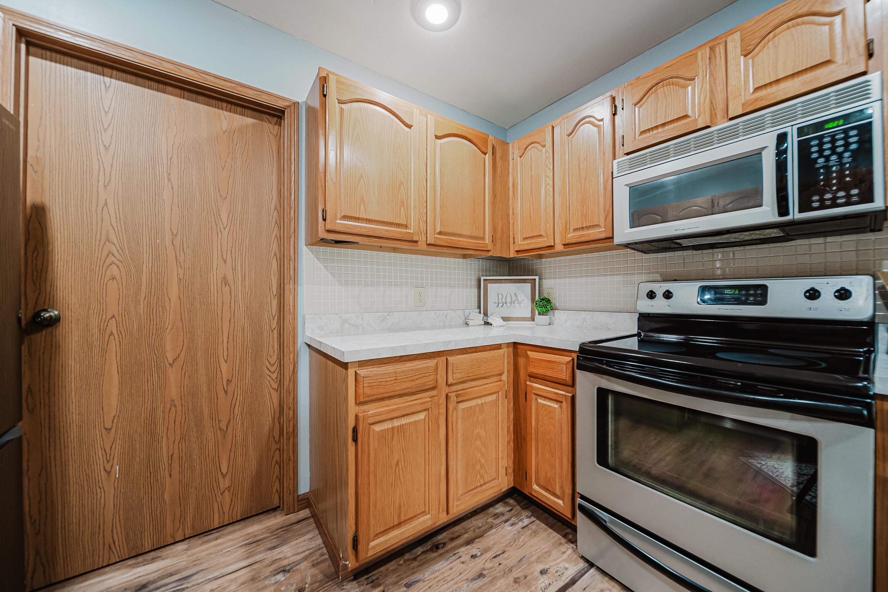 1237 Dunhurst Street Circleville, OH 43113 - Photo 22 of 39 Kitchen